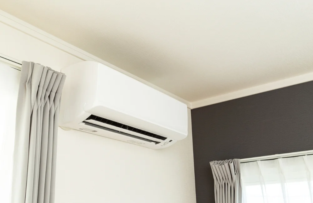 แอร์บ้านมีกลิ่นเคมี