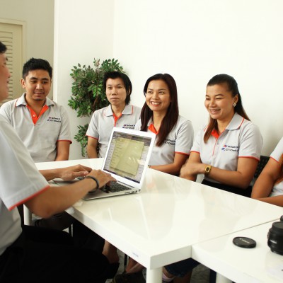 มารู้จักกับพนักงานขายของ AirCheck24